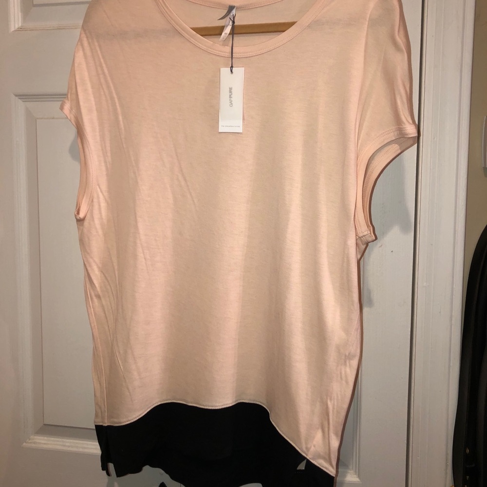 Gap pure top